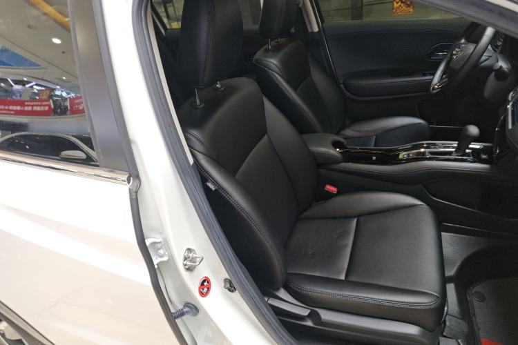 Used Honda Vezel 2020 220 TURBO CVT Luxury Edition
