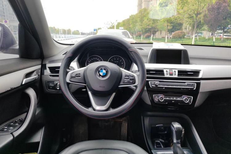 Used BMW X1 2016 sDrive18Li Fashion Model Steering Wheel