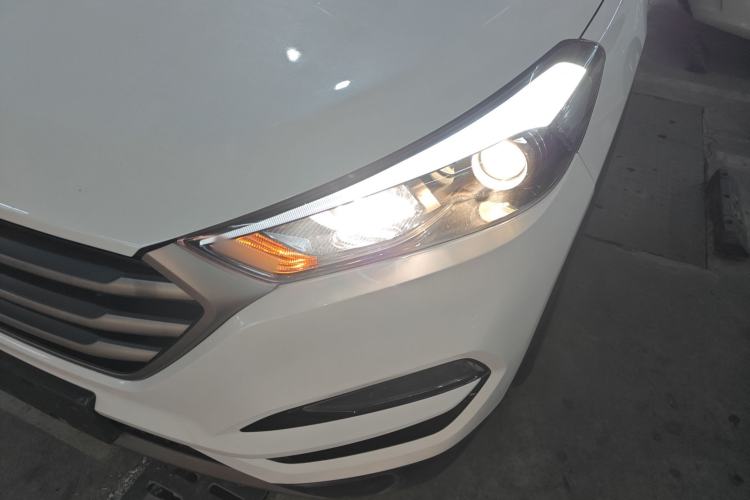 Used Hyundai Tucson 2018 1.6T Dual-Clutch Two-Wheel Drive 15th Anniversary Special Edition