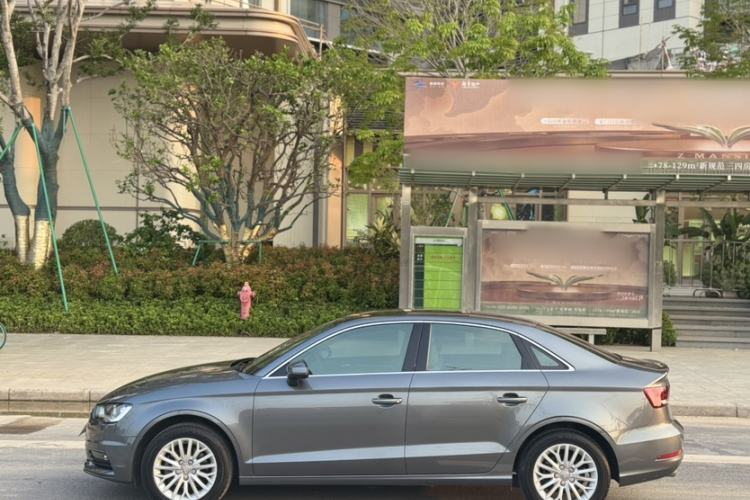 Used Audi A3 2014 Limousine 35 TFSI Automatic Fashion Model
