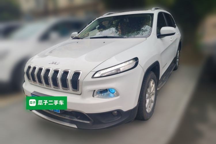 Used Jeep Cherokee 2017 2.0L Superior Edition