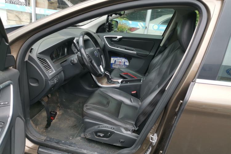 Used Volvo XC60 2017 T5 Smart Upgrade Edition
