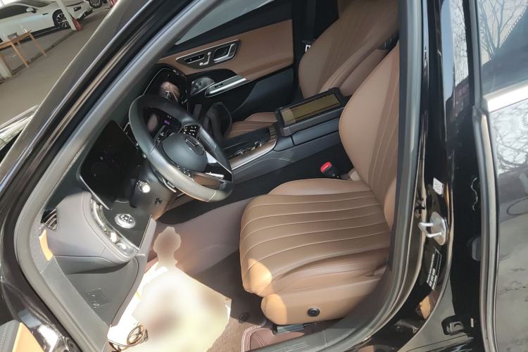 Used Mercedes-Benz E-Class 2024 E 300 L Luxury Model
