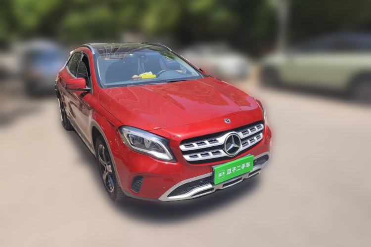 Used Mercedes-Benz GLA 2018 GLA 200 Fashion Model Front Right 45 Deg