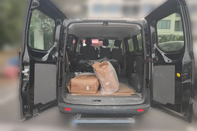 Used Ford Transit 2023 2.0T Diesel Automatic Multi-Function Commercial Vehicle Short Wheelbase Low Roof 5/6 Seats