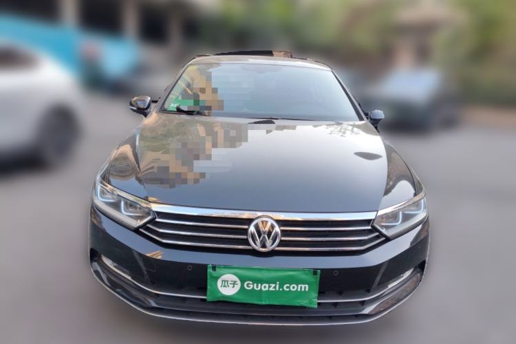 Used Volkswagen Magotan 2017 330TSI DSG Luxury Model Front