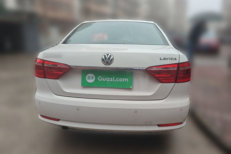 Used Volkswagen Lavida 2013 1.6L Manual Comfort Edition
