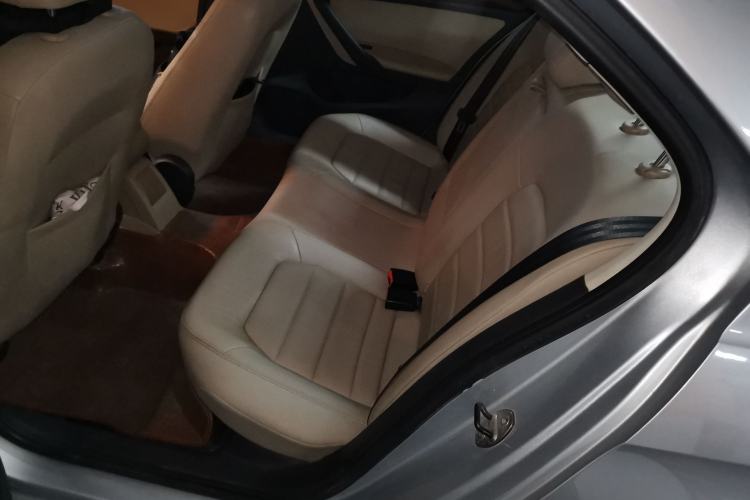 Used Volkswagen Jetta 2013 1.6L Manual Luxury Model