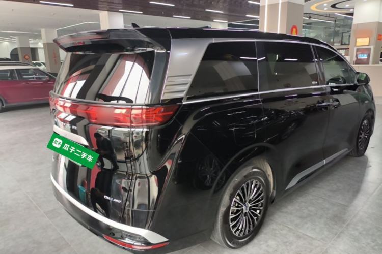 Used Denza D9 2024 DM-i 1050 Luxury Model Rear Right 45 Deg