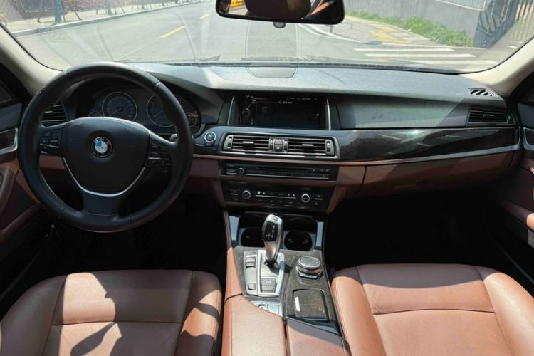 Used BMW 5 Series 2014 528Li Leading Model