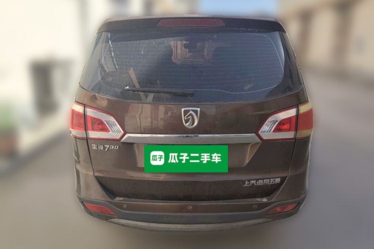 Used Baojun 730 2014 1.5L manual luxury trim 7 seats