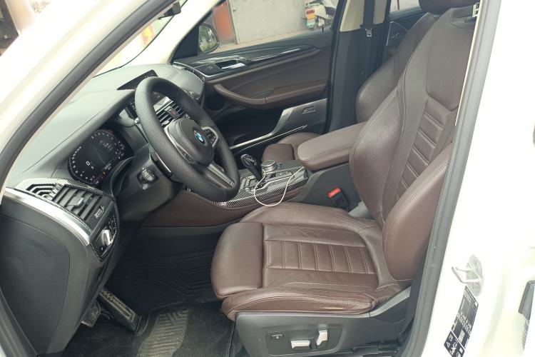 Used BMW X4 2021 xDrive 25i M Sport Package Left Front Seat