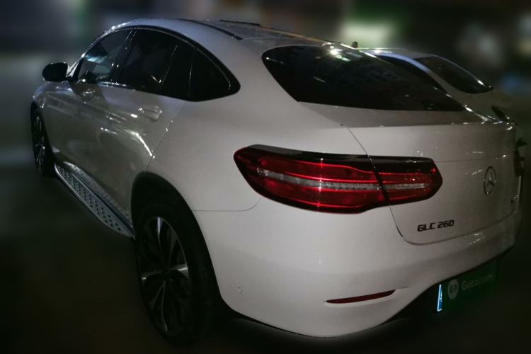 Used Mercedes-Benz GLC Coupe 2017 GLC 260 4MATIC Coupe SUV
