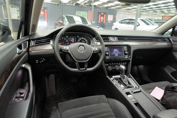 Used Volkswagen Magotan 2018 330TSI DSG Luxury Model
