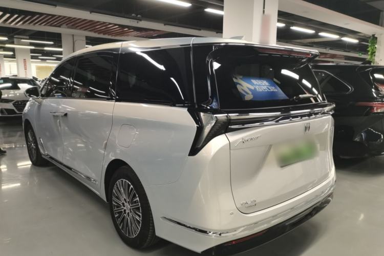 Used Buick GL8 New Energy 2024 Lu Zun Deluxe Edition 7-Seater Rear Left 45 Deg