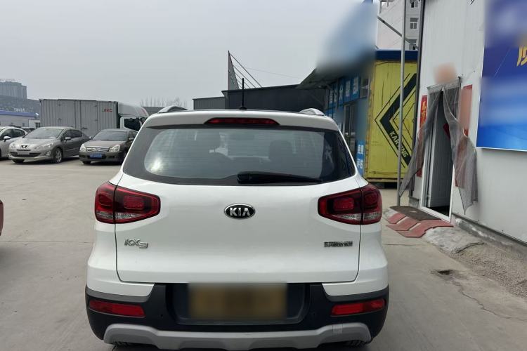 Used Kia KX3 2017 1.6L Automatic Aoya Version Exterior 4