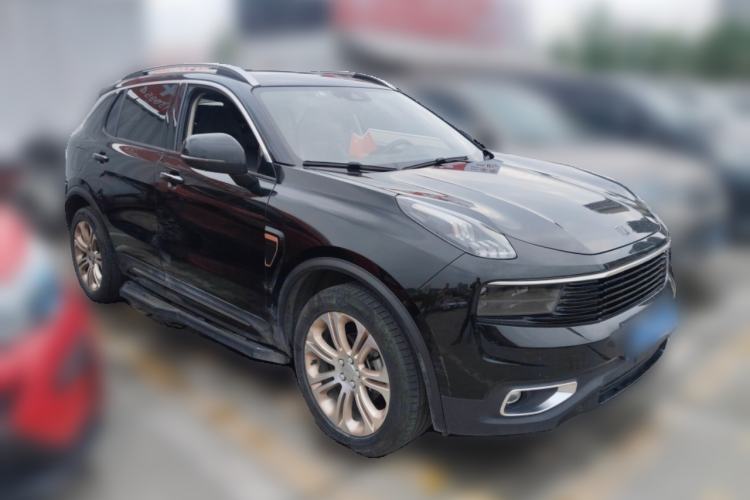 Used Lynk & Co 01 2017 2.0T Two-Wheel Drive Pro Edition Front Right 45 Deg