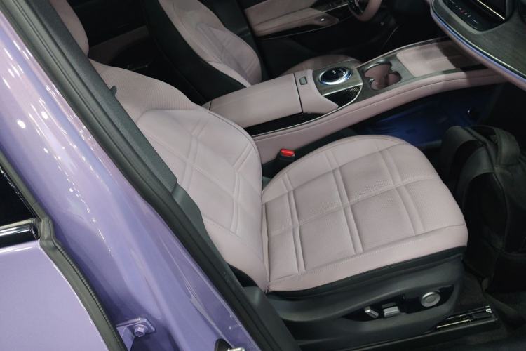 Used Hongqi Tiangong 08 2025 680 Ultra Four-Wheel-Drive Version
