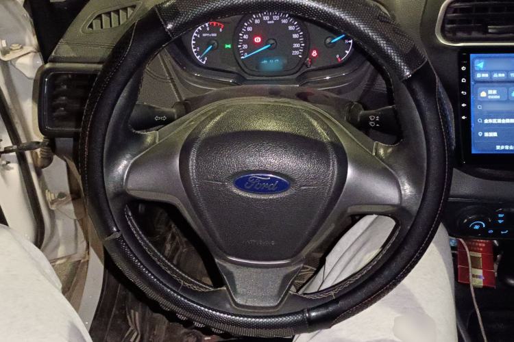 Used Ford Escort 2015 1.5L Manual Fashion Edition