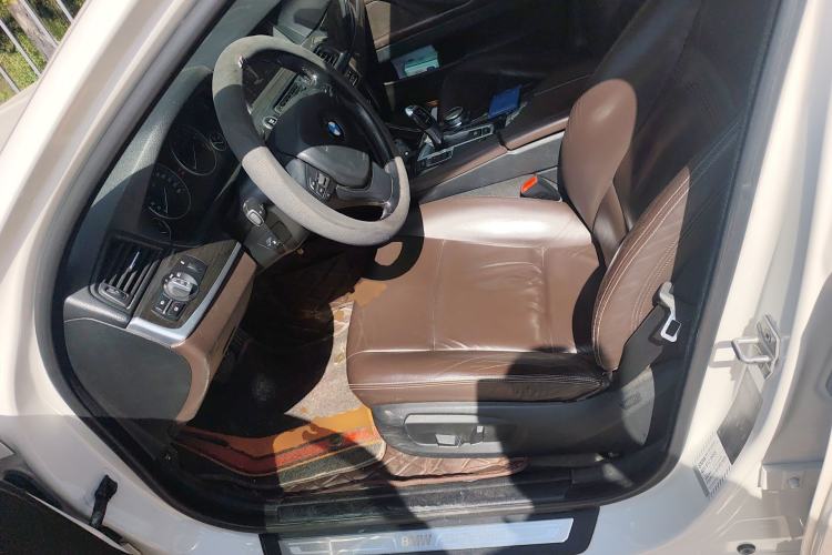 Used BMW 5 Series 2014 525Li Luxury Design Package