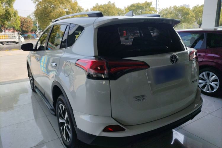 Used Toyota RAV4 2016 2.0L CVT Two-Wheel Drive Urban Edition China V Standard