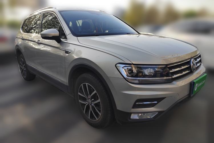 Used Volkswagen Tiguan L 2017 330TSI Automatic Two-Wheel Drive Luxury Edition Exterior 2