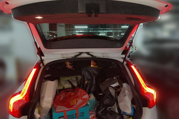 Used Volvo V60 2015 T5 Zhiyi Personalized Sport Edition Trunk