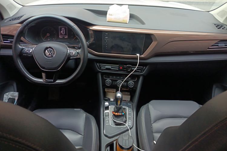 Used Volkswagen Tharu 2020 280TSI Two-Wheel Drive Luxury Edition China VI Standard
