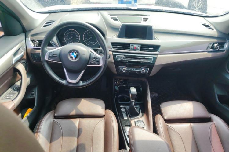 Used BMW X1 2016 sDrive18Li Luxury Model Center Console