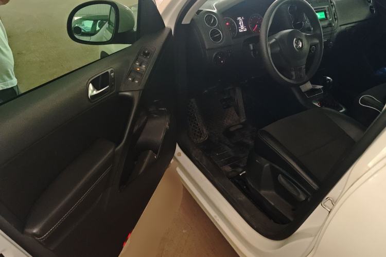 Used Volkswagen Tiguan 2015 1.8TSI Automatic Two-Wheel Drive Trend Edition Driver Seat