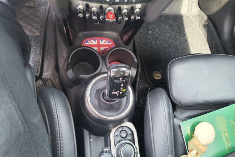 Used MINI 2022 2.0T COOPER S Artist