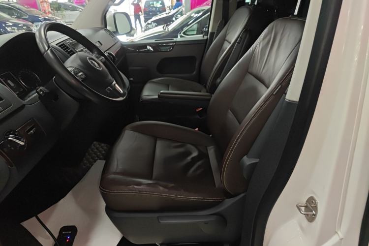 Used Volkswagen Multivan 2012 2.0 TSI Two-Wheel-Drive Luxury Edition