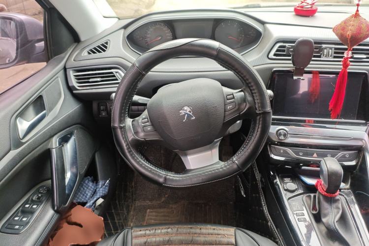 Used Peugeot 308 2016 1.6L Automatic Luxury Edition Steering Wheel