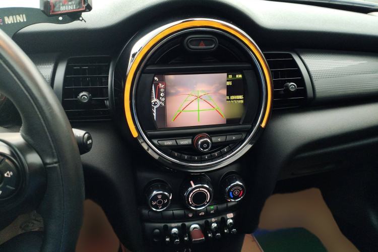 Used MINI MINI 2016 1.5T COOPER Five-Door Edition