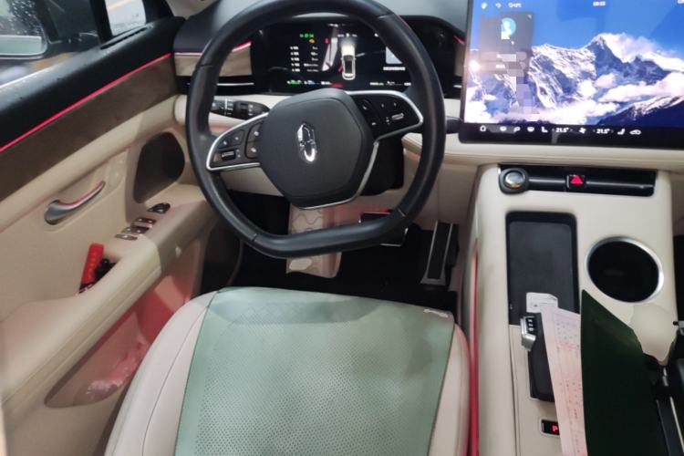 Used Hima AITO M5 2022 Extended-Range Four-Wheel Drive Performance Version
