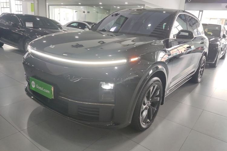 Li Auto L7 2023 Air model مستعملة