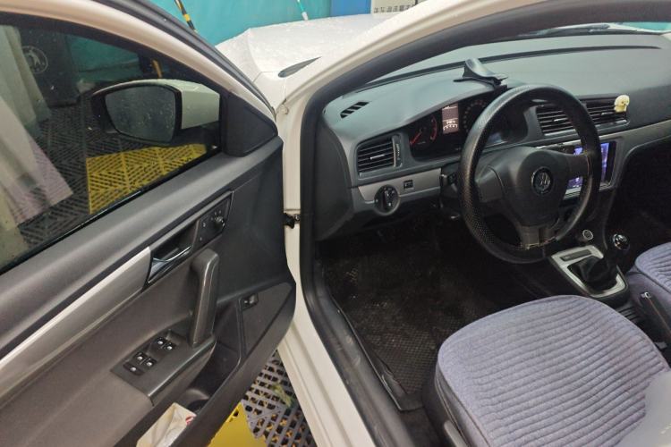 Used Volkswagen Lavida 2013 Revised Classic 1.6L Manual Fashion Edition Driver Seat