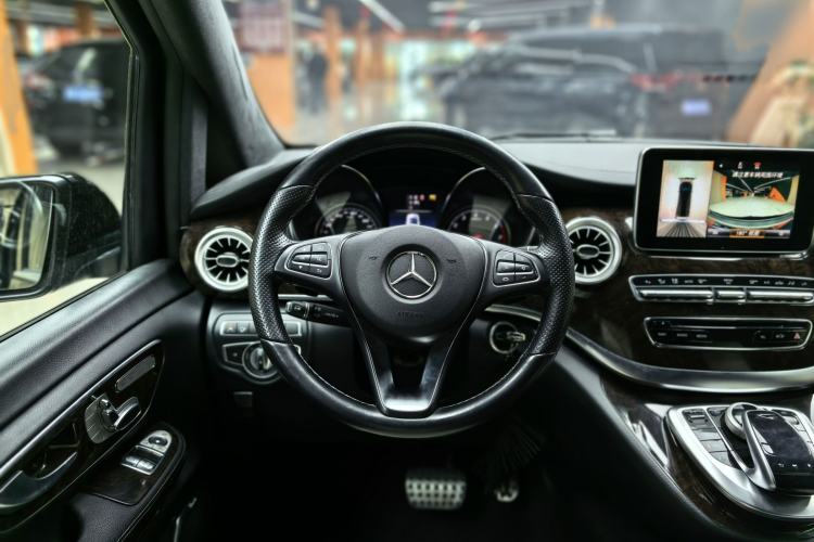 Used Mercedes-Benz V-Class 2018 V 260 L Prestige Extended Version China VI
