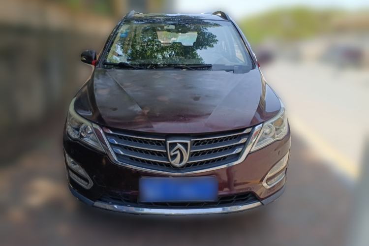Used Baojun 560 2015 1.8L manual luxury version