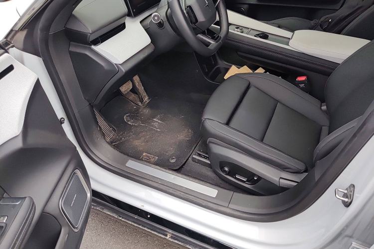 Used Polestar 4 2023 Single Motor Standard Range PLUS