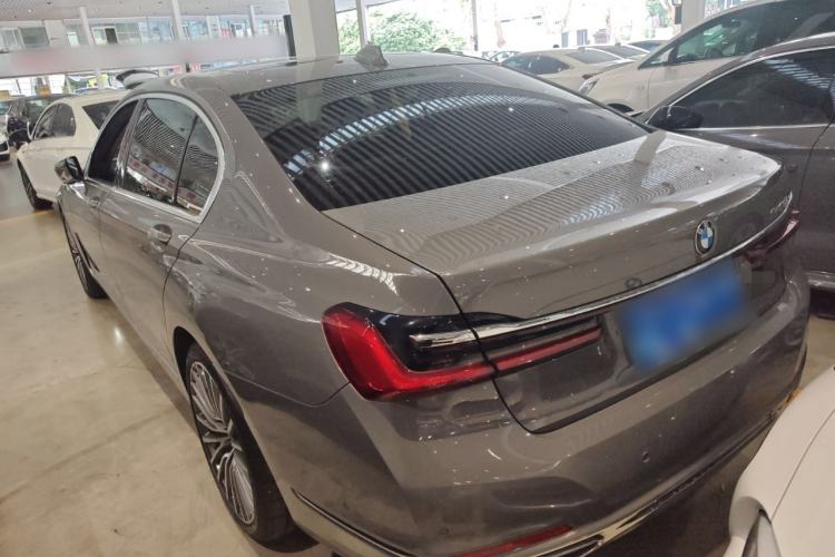Used BMW 7 Series 2019 740Li Luxury Edition with Premium Package

