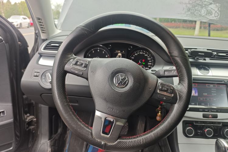 Used Volkswagen Magotan 2013 1.8TSI Premier Model Steering Wheel