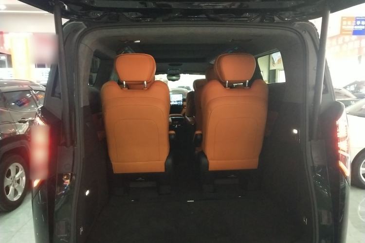 Used Geely Galaxy LEVC L380 2024 140-Degree 6-Seater All-Wheel-Drive Ultra