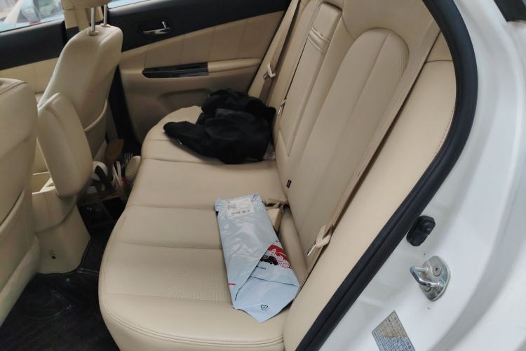 Used CHANGAN Eado 2015 1.6L Automatic Luxury Model
