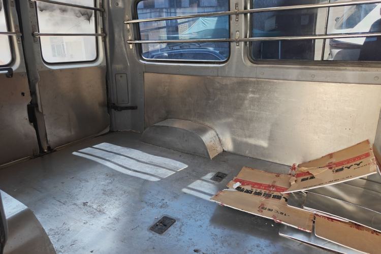 Used Iveco Power Daily 2012 2.5T-A32 Base Version Left Rear Seat