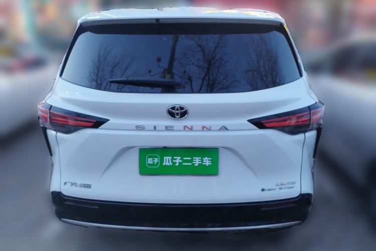 Used Toyota SIENNA 2024 2.5L Hybrid Four-Wheel Drive Prestige Edition