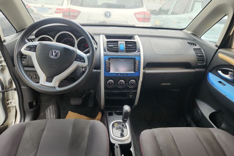 Used Changan CX20 2014 1.4L IMT Sunroof Navigation Version China IV Standard