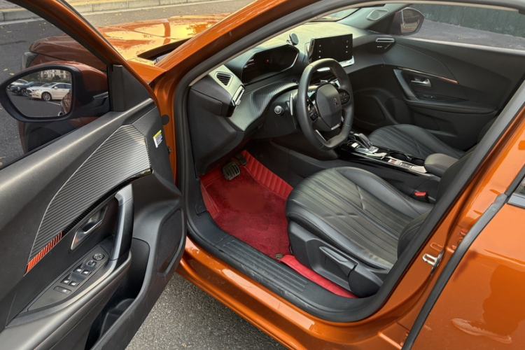 Used Peugeot 2008 2022 230THP THE ONE Interior 3