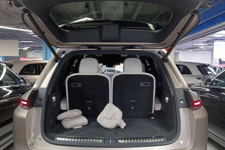 Used Li Auto L8 2024 Ultra Model