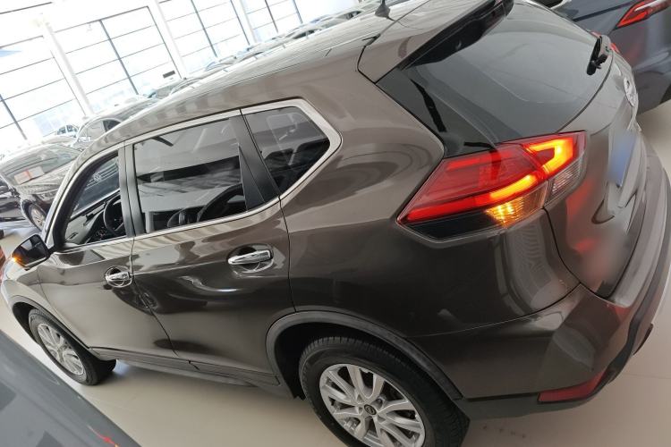 Used Nissan X-Trail 2019 2.0L CVT Smart Connect Comfort Edition 2WD
